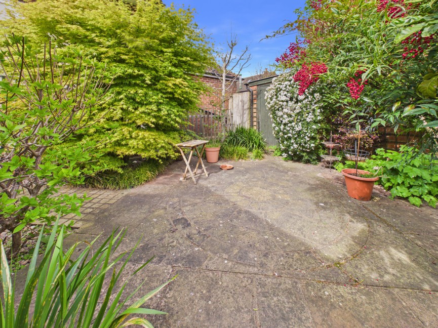 3 bedroom House for Sale High Street, Baldock, Hertfordshire