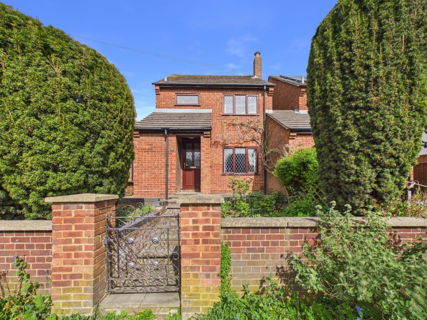 3 bedroom House for Sale High Street, Baldock, Hertfordshire