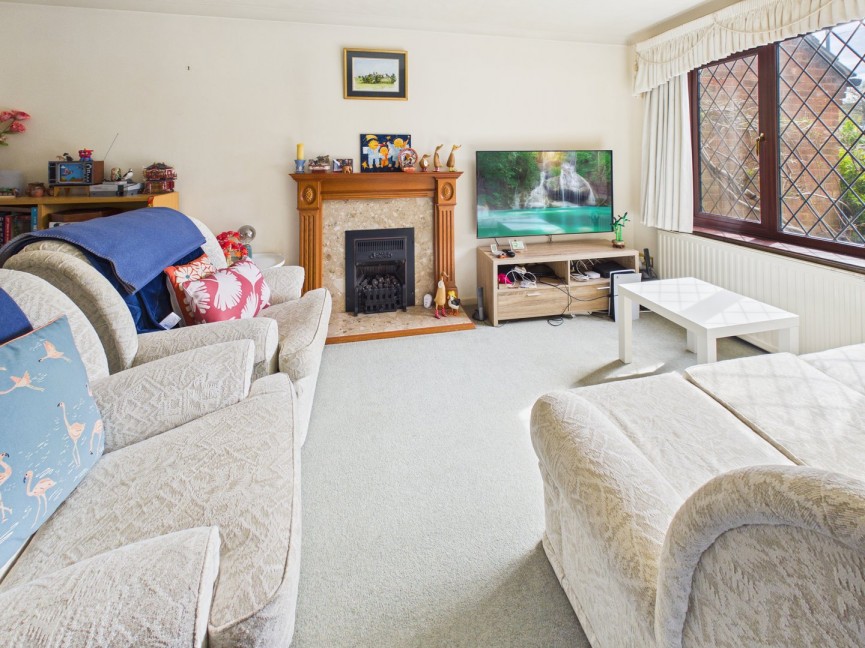 3 bedroom House for Sale High Street, Baldock, Hertfordshire