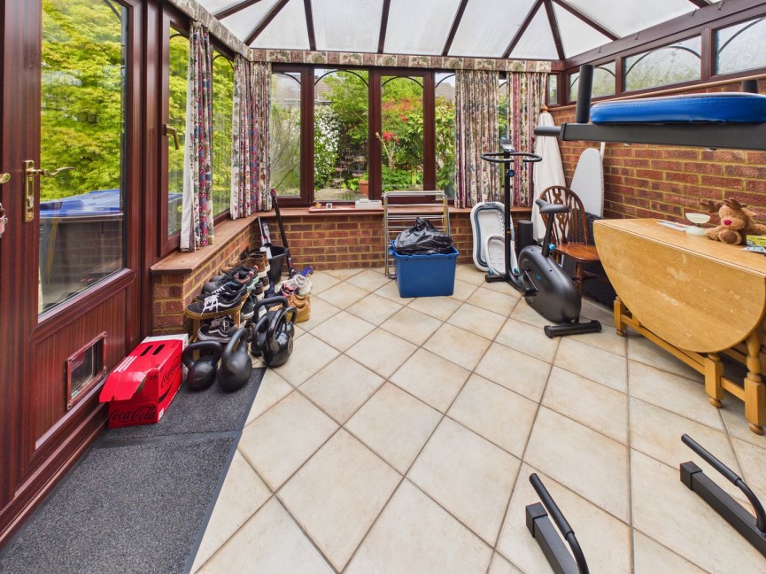 3 bedroom House for Sale High Street, Baldock, Hertfordshire