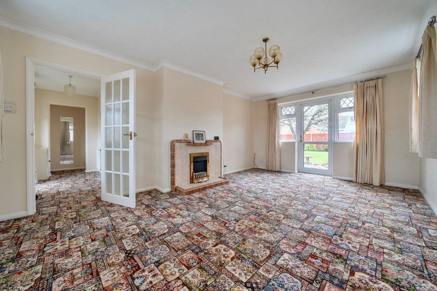 2 bedroom Bungalow for Sale Castles Close, Stotfold, Bedfordshire