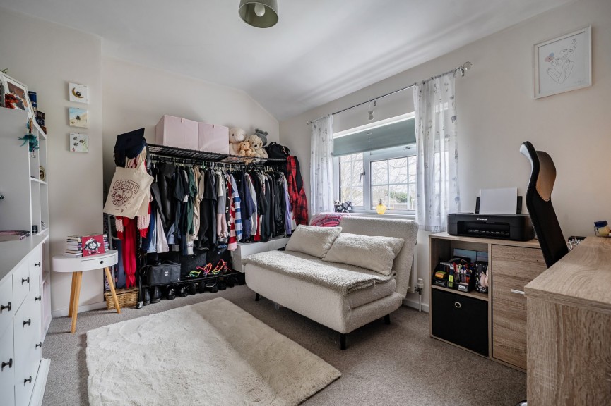 2 bedroom House for Sale Olympus Road, Henlow, Bedfordshire