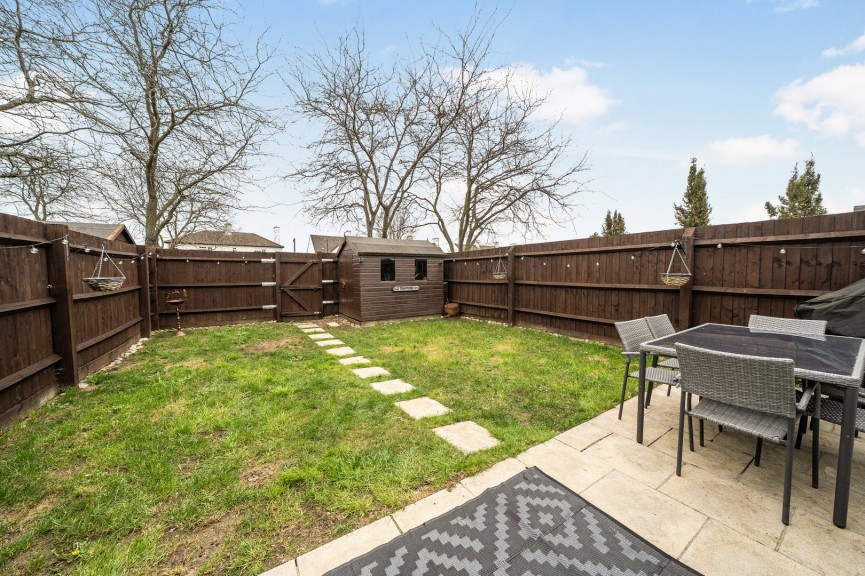 2 bedroom House for Sale Olympus Road, Henlow, Bedfordshire