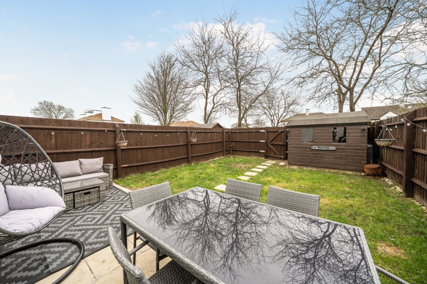 2 bedroom House for Sale Olympus Road, Henlow, Bedfordshire