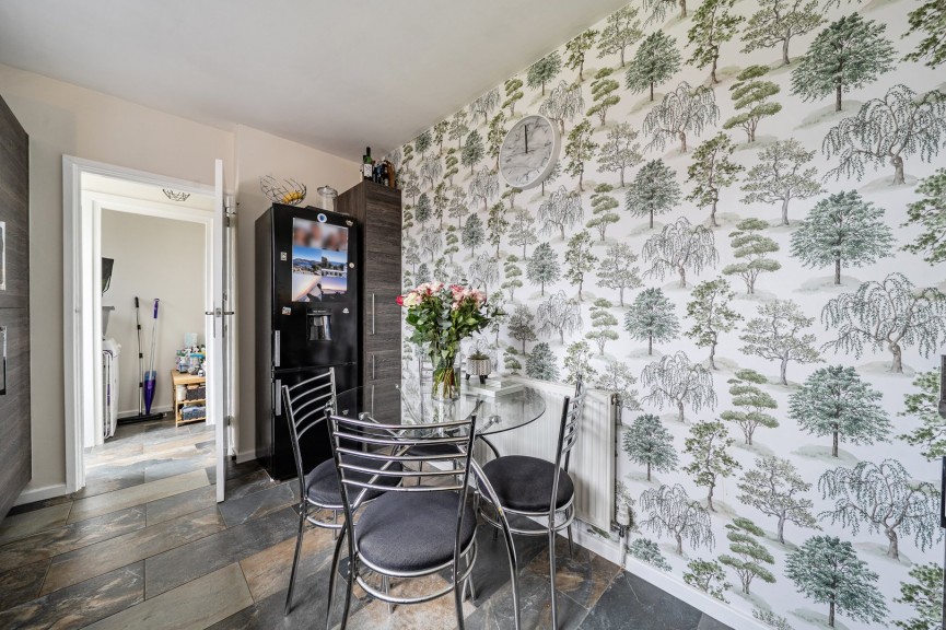 2 bedroom House for Sale Olympus Road, Henlow, Bedfordshire