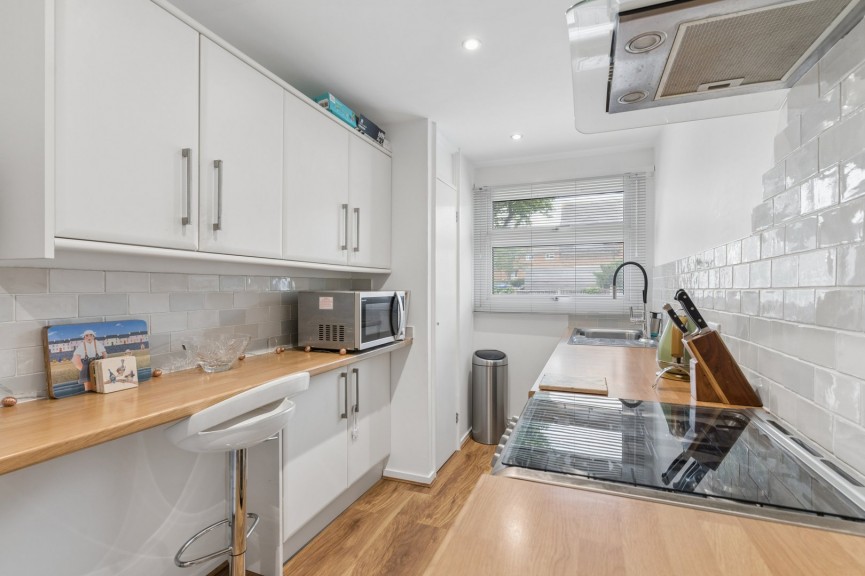 2 bedroom Flat for Sale Little Wymondley, Hitchin, Hertfordshire