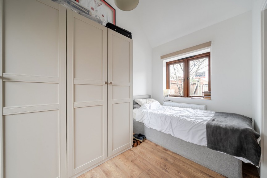 5 bedroom House for Sale Chestnut Farm, Henlow, Bedfordshire