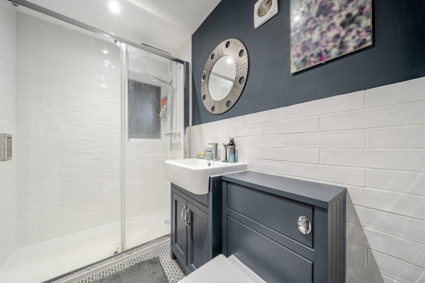 5 bedroom House for Sale Chestnut Farm, Henlow, Bedfordshire