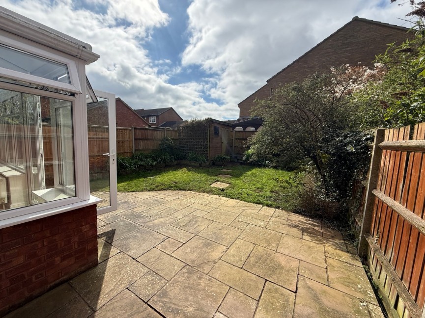3 bedroom House for Letting Medway Close, Flitwick