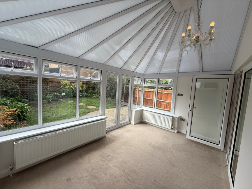 3 bedroom House for Letting Medway Close, Flitwick