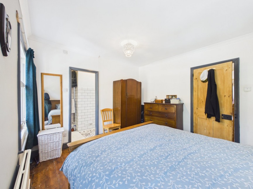 3 bedroom House for Sale Barkway Road, Royston, Hertfordshire