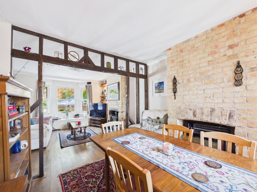 3 bedroom House for Sale Barkway Road, Royston, Hertfordshire