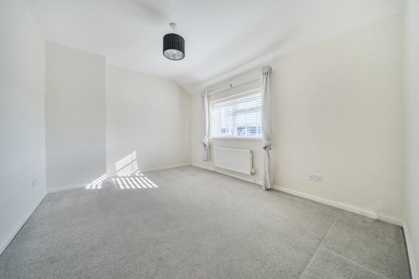 2 bedroom House for Sale Olympus Road, Henlow, Bedfordshire