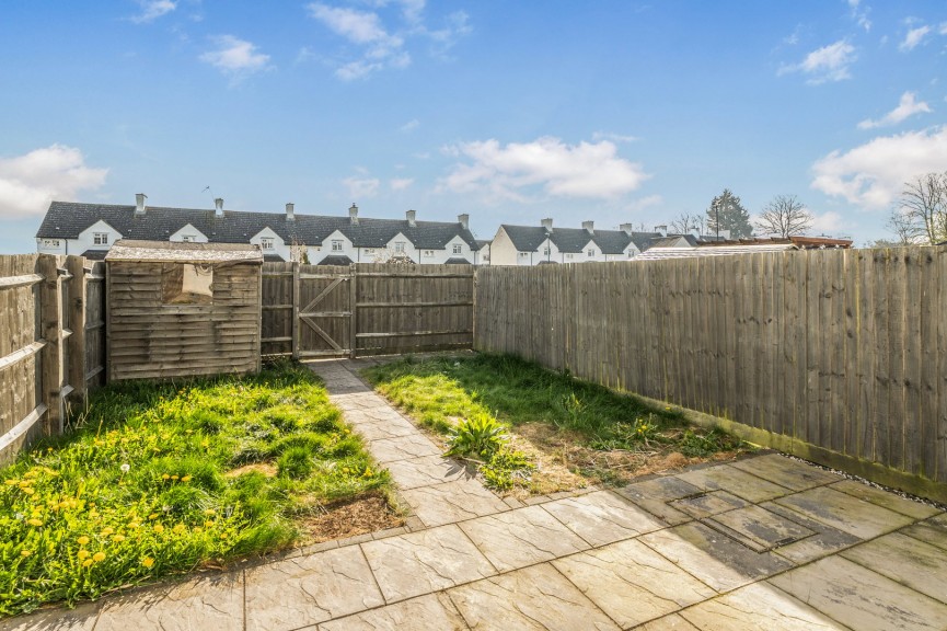 2 bedroom House for Sale Olympus Road, Henlow, Bedfordshire