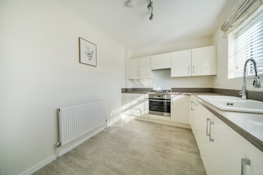 2 bedroom House for Sale Olympus Road, Henlow, Bedfordshire
