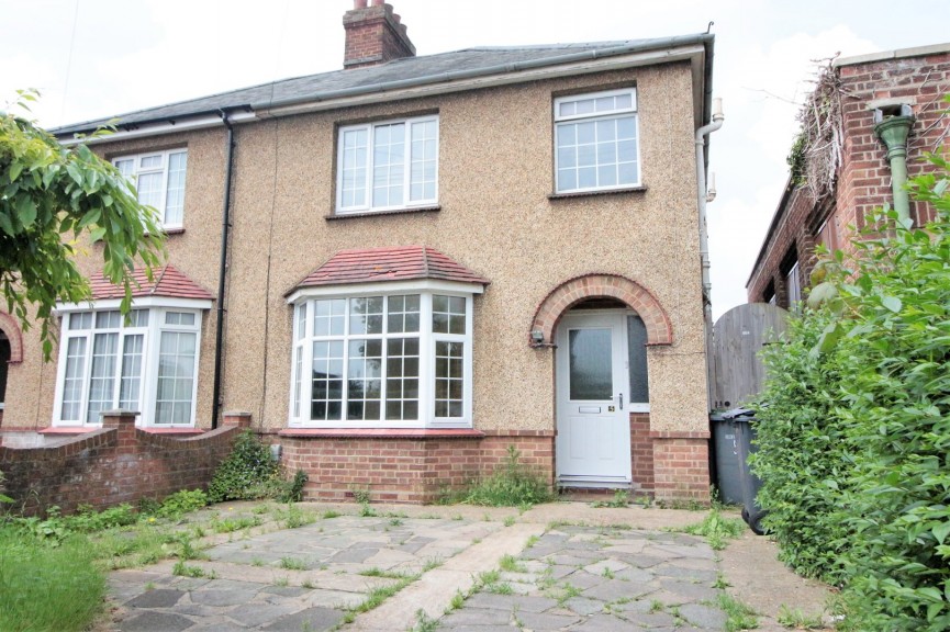 3 bedroom House for Letting Barkers Lane, Bedford
