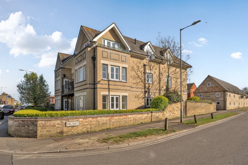1 bedroom Flat for Sale Clifton Road, Shefford, Bedfordshire