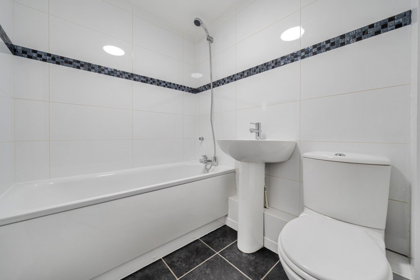 1 bedroom Flat for Sale Clifton Road, Shefford, Bedfordshire
