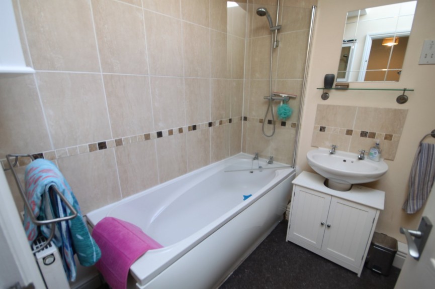 3 bedroom House for Letting Hoo Road, Meppershall, Bedfordshire