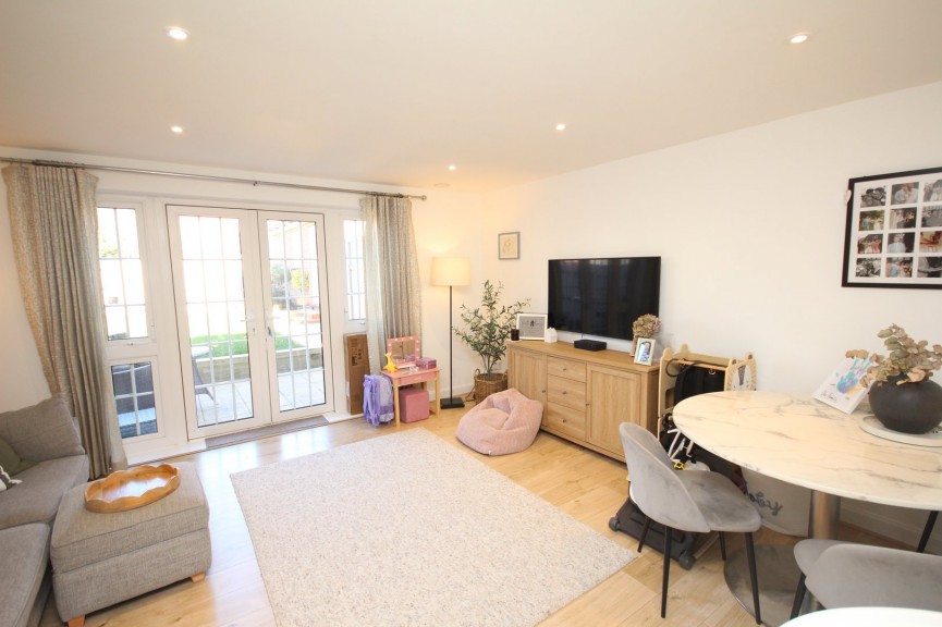 3 bedroom House for Sale Ashfield Drive, Letchworth Garden City, Hertfordshire