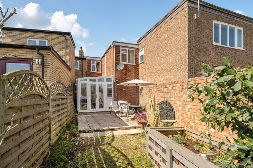 3 bedroom House for Sale New Street, Shefford, Bedfordshire