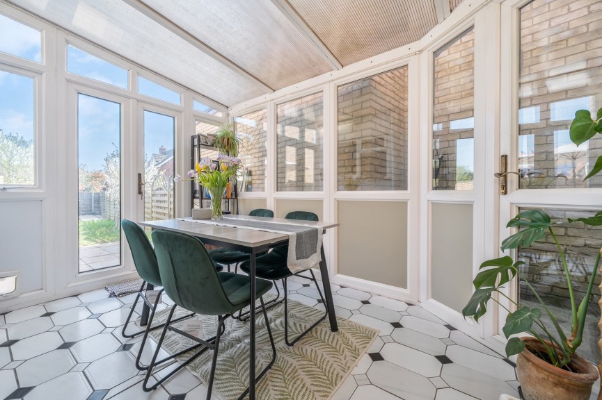 3 bedroom House for Sale New Street, Shefford, Bedfordshire