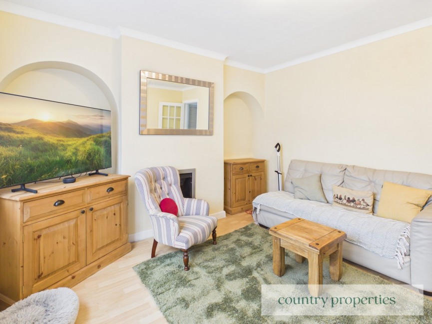 2 bedroom House for Sale Barnard Green, Welwyn Garden City, Hertfordshire