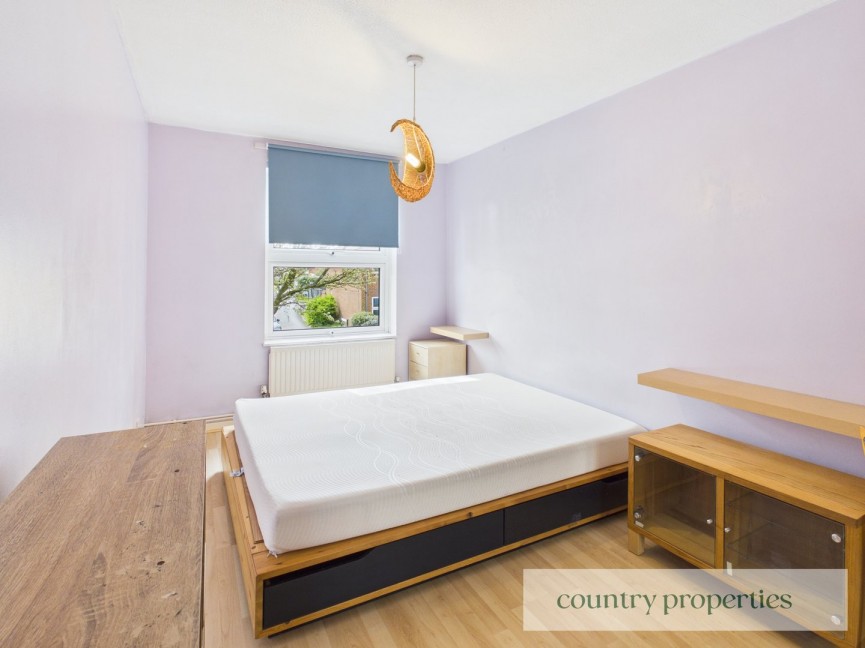 2 bedroom Flat for Letting Broadwater Crescent, Welwyn Garden City, Hertfordshire