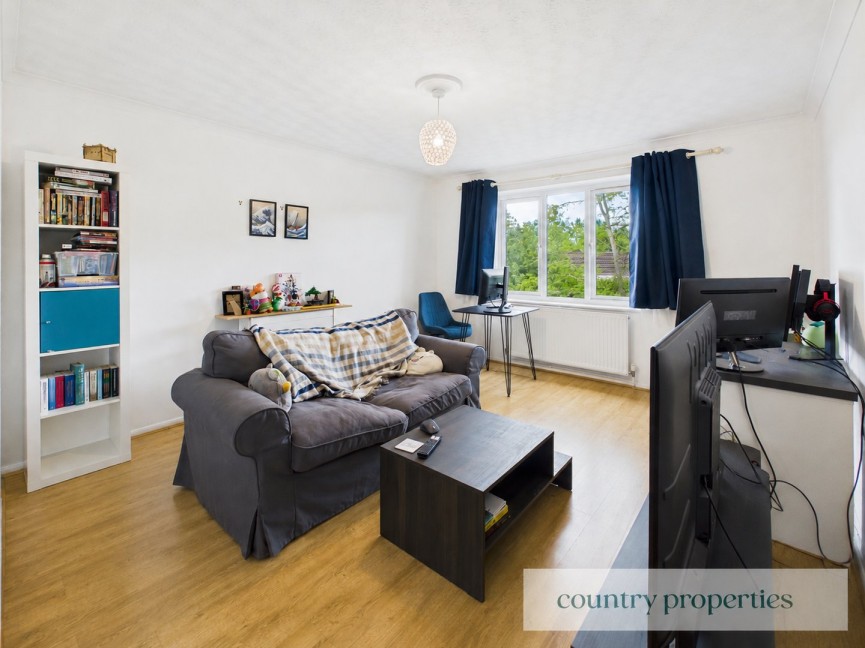 1 bedroom Flat for Sale Wellington Drive, Welwyn Garden City, Hertfordshire