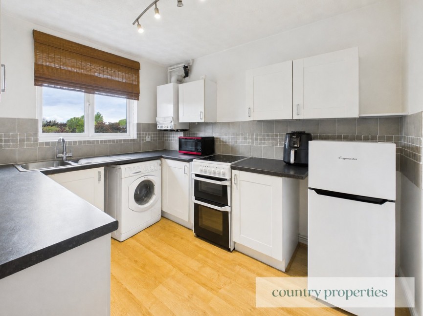 1 bedroom Flat for Sale Wellington Drive, Welwyn Garden City, Hertfordshire