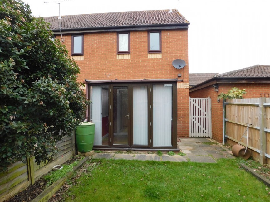 2 bedroom House for Letting Astwood Drive, Flitwick