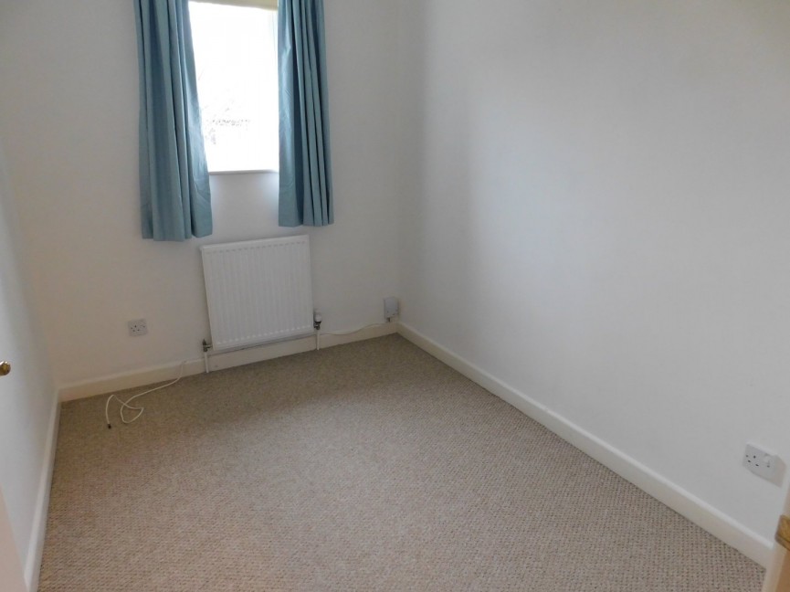 2 bedroom House for Letting Astwood Drive, Flitwick