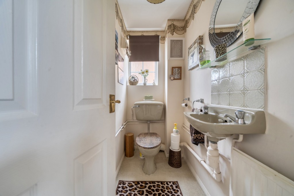 Queen Elizabeth Close, Shefford, Bedfordshire