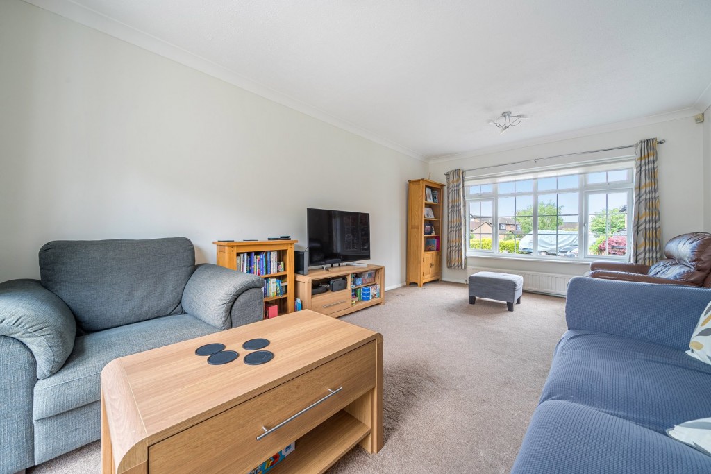 Queen Elizabeth Close, Shefford, Bedfordshire