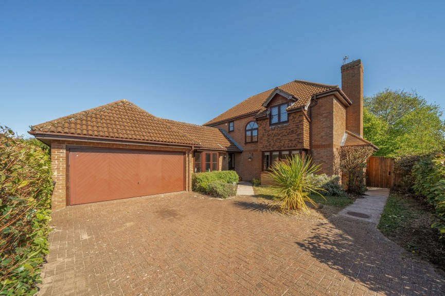 4 bedroom House for Sale Beech Close, Pulloxhill, Bedfordshire