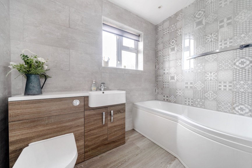 3 bedroom House for Sale Hitchin Road, Shefford, Bedfordshire