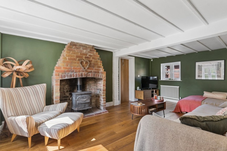 5 bedroom House for Sale Old School Lane, Stanford, Beds