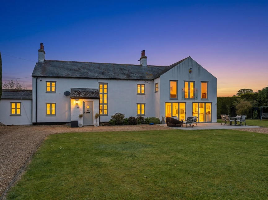 5 bedroom House for Sale Old School Lane, Stanford, Beds