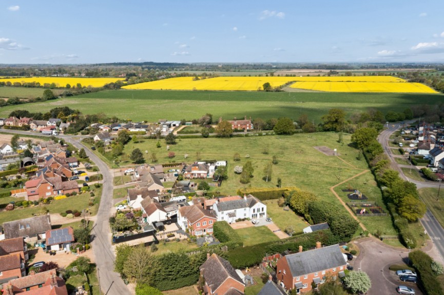 5 bedroom House for Sale Old School Lane, Stanford, Beds
