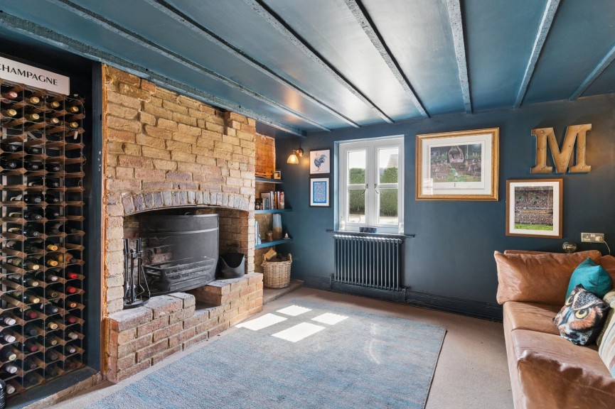 5 bedroom House for Sale Old School Lane, Stanford, Beds