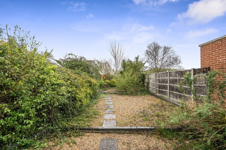 2 bedroom Bungalow for Sale St James Close, Pulloxhill, Bedfordshire