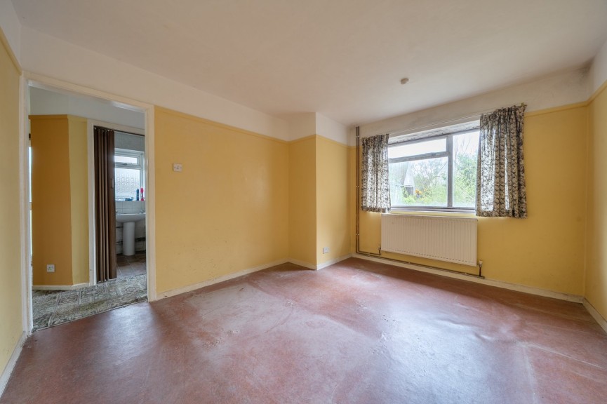 2 bedroom Bungalow for Sale St James Close, Pulloxhill, Bedfordshire