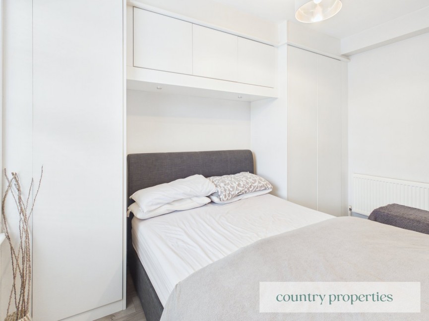 1 bedroom Flat for Sale Cole Green Lane, Welwyn Garden City, Hertfordshire