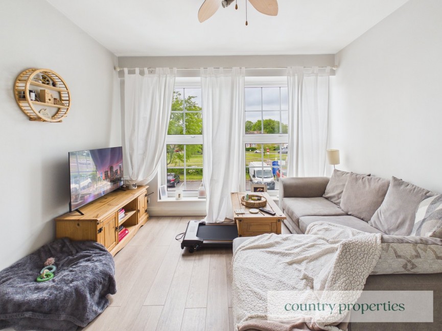 1 bedroom Flat for Sale Cole Green Lane, Welwyn Garden City, Hertfordshire