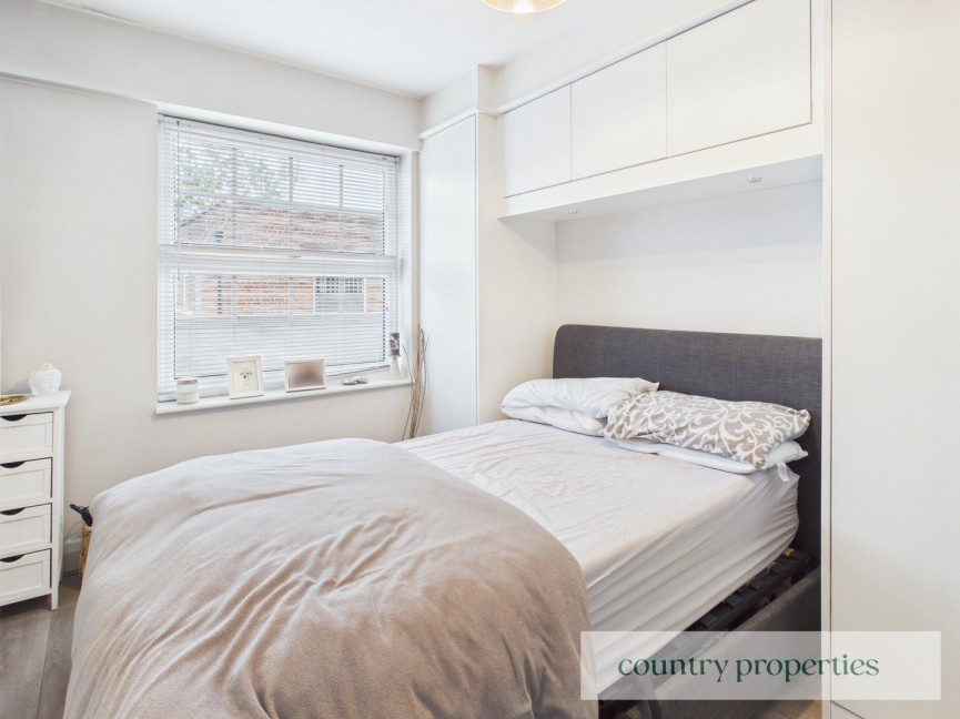 1 bedroom Flat for Sale Cole Green Lane, Welwyn Garden City, Hertfordshire