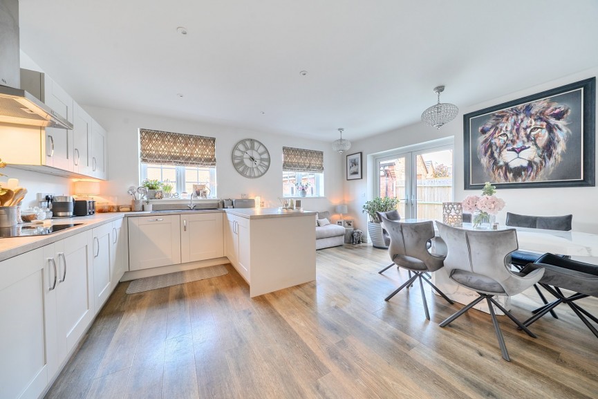 4 bedroom House for Sale Blackbird Gardens, Langford, Bedfordshire