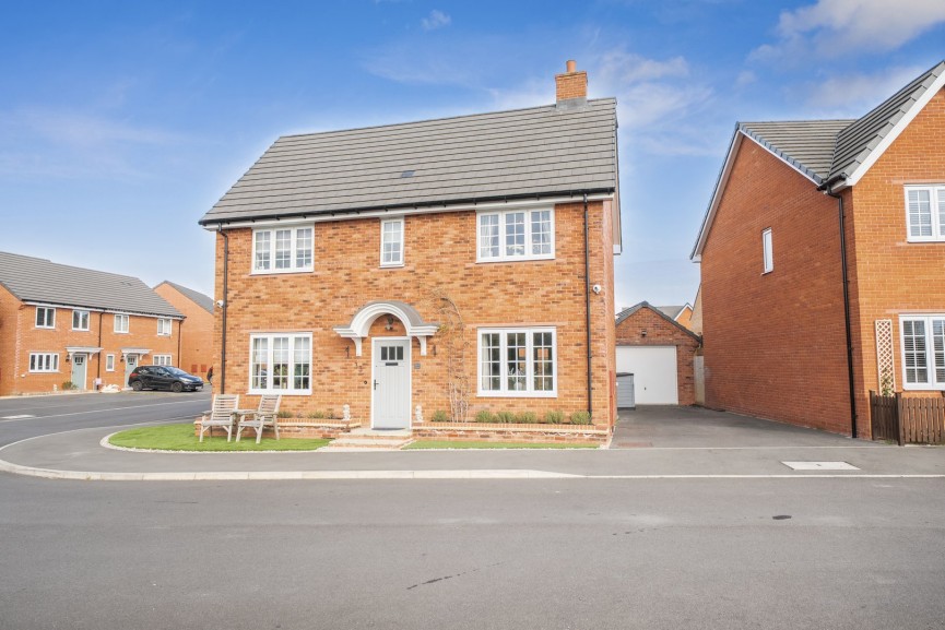 4 bedroom House for Sale Blackbird Gardens, Langford, Bedfordshire