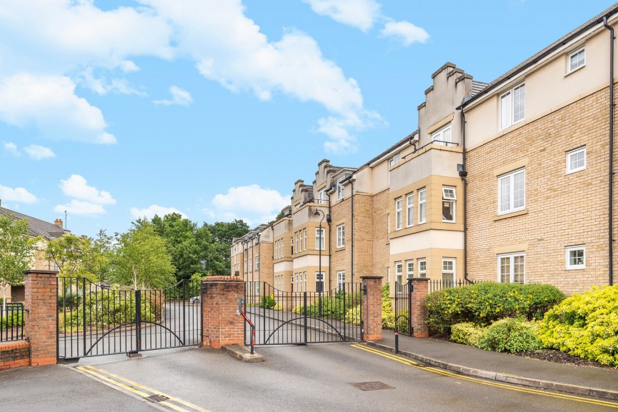 2 bedroom Flat for Letting The Hawthorns, Flitwick, Bedfordshire