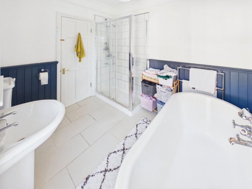 4 bedroom House for Sale Rock Road, Royston, Hertfordshire