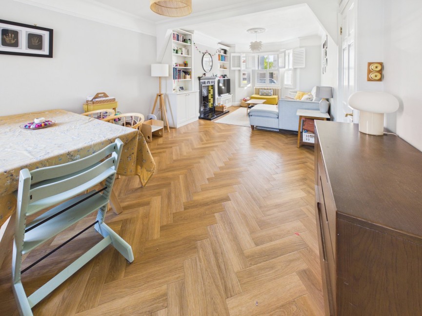 4 bedroom House for Sale Rock Road, Royston, Hertfordshire